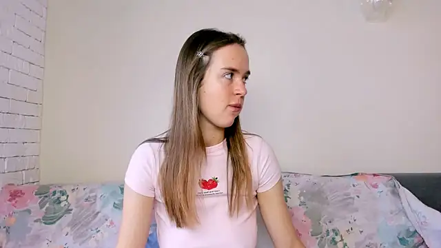 LilMary  online show from 03-11-26, 06:40