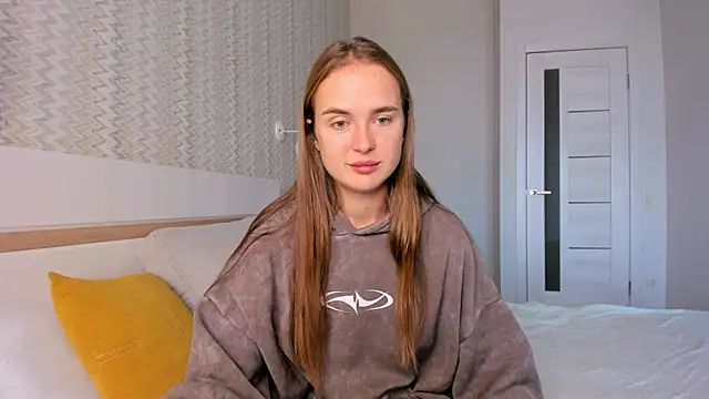 Snapshot of LilMary_ chatting on 10-22-25, 06:13 LilMary online show from 10-22-25, 06:13