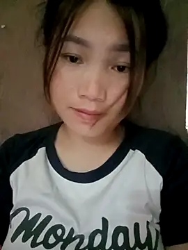 min-xinh online show from 10-05-25, 09:33