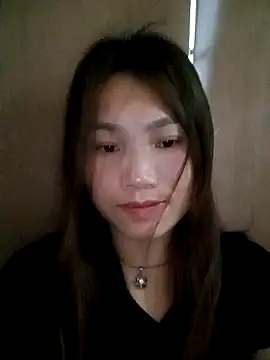 min-xinh online show from 10-19-25, 09:23