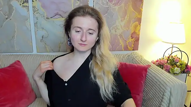CamillaDreamer online show from 05-05-26, 06:11