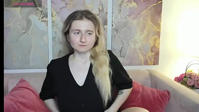 CamillaDreamer online show from 04-23-26, 05:14