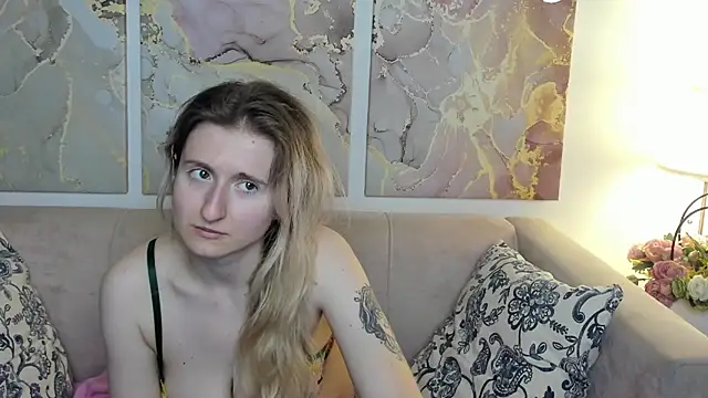 CamillaDreamer online show from 05-22-26, 12:19