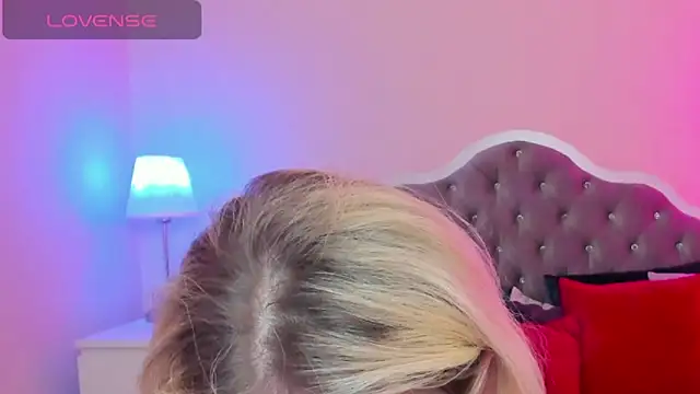 CamillaDreamer online show from 11-29-25, 07:14