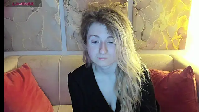 CamillaDreamer online show from 04-20-26, 10:22