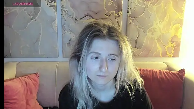 CamillaDreamer online show from 04-22-26, 12:39