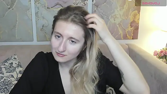 CamillaDreamer online show from 05-15-26, 11:30
