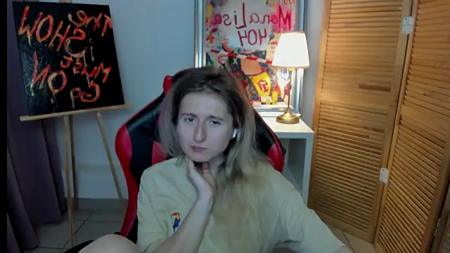 Snapshot of CamillaDreamer chatting on 06-30-26, 05:24 CamillaDreamer online show from 06-30-26, 05:24