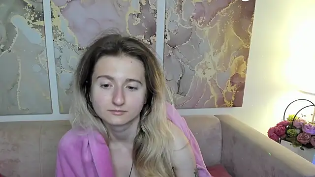 Snapshot of CamillaDreamer chatting on 07-15-26, 11:34 CamillaDreamer online show from 07-15-26, 11:34