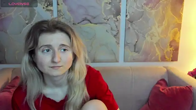 CamillaDreamer online show from 04-18-26, 05:21