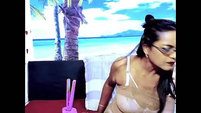 indianswtbella online show from 03-25-26, 04:56