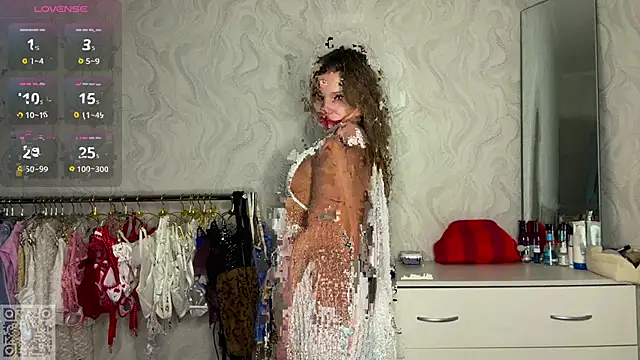 LindyEckland online show from 11-04-25, 12:20