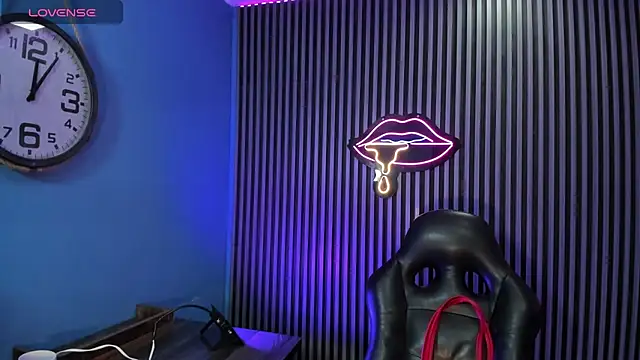 alexawinterrr online show from 10-15-25, 07:11