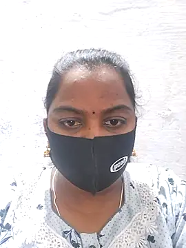 Snapshot of Tamil_Hot_Sindhu chatting on 10-13-25, 04:36 Tamil Hot Sindhu online show from 10-13-25, 04:36