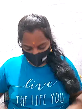 Snapshot of Tamil_Hot_Sindhu chatting on 11-07-25, 05:50 Tamil Hot Sindhu online show from 11-07-25, 05:50