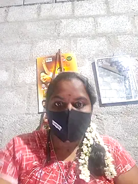 Snapshot of Tamil_Hot_Sindhu chatting on 02-12-26, 06:07 Tamil Hot Sindhu online show from 02-12-26, 06:07