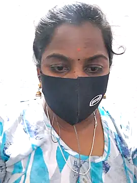 Snapshot of Tamil_Hot_Sindhu chatting on 11-12-25, 05:39 Tamil Hot Sindhu online show from 11-12-25, 05:39