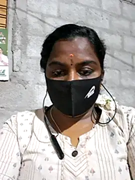 Snapshot of Tamil_Hot_Sindhu chatting on 02-07-26, 05:43 Tamil Hot Sindhu online show from 02-07-26, 05:43