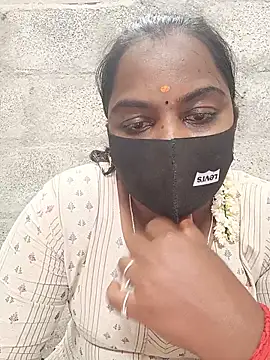 Snapshot of Tamil_Hot_Sindhu chatting on 06-01-26, 04:06 Tamil Hot Sindhu online show from 06-01-26, 04:06