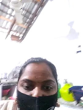 Snapshot of Tamil_Hot_Sindhu chatting on 10-28-25, 09:41 Tamil Hot Sindhu online show from 10-28-25, 09:41