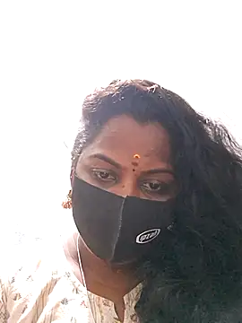 Snapshot of Tamil_Hot_Sindhu chatting on 10-27-25, 06:36 Tamil Hot Sindhu online show from 10-27-25, 06:36