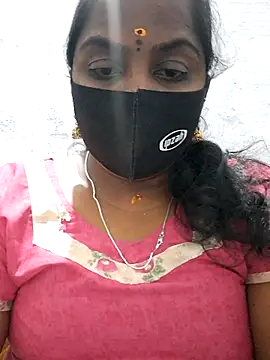 Snapshot of Tamil_Hot_Sindhu chatting on 11-11-25, 06:25 Tamil Hot Sindhu online show from 11-11-25, 06:25