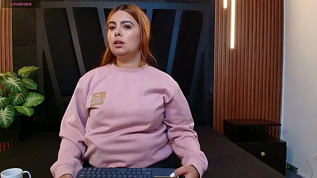 Valka Ross online show from 02-13-26, 05:18