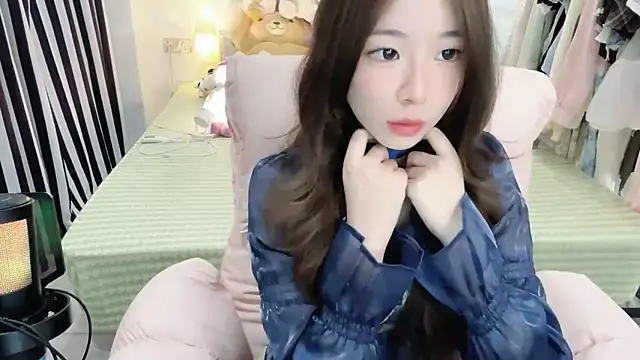 Gardenia-222 online show from 12-18-25, 01:37