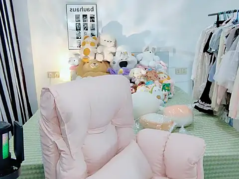 Snapshot of Gardenia-222 chatting on 10-18-25, 01:02 Gardenia-222 online show from 10-18-25, 01:02