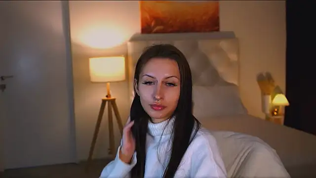 Snapshot of AliceLice_ chatting on 10-17-25, 08:06 AliceLice  online show from 10-17-25, 08:06