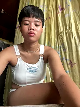 Snapshot of Obre17 chatting on 10-11-25, 05:30 Obre17 online show from 10-11-25, 05:30