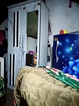 Lona2525 online show from 11-15-25, 08:02