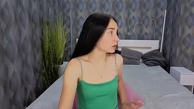 Emilly  Grey online show from 07-11-26, 05:35