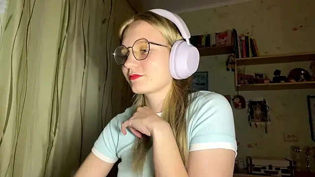 xX Looola Xx online show from 09-27-25, 02:34