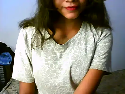 PAYARI PURVI online show from 09-28-25, 04:41