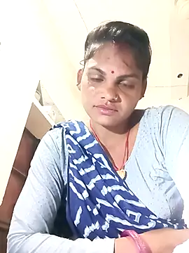 Snapshot of SHMA-77 chatting on 10-13-25, 03:57 SHMA-77 online show from 10-13-25, 03:57