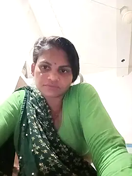 Snapshot of SHMA-77 chatting on 10-14-25, 03:23 SHMA-77 online show from 10-14-25, 03:23