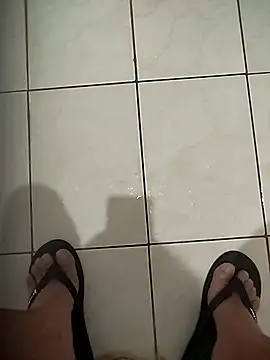 Snapshot of Wess1987 chatting on 11-17-25, 03:32 Wess1987 online show from 11-17-25, 03:32