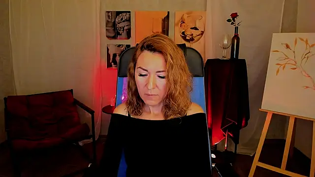 DonnaSmitth online show from 10-28-25, 03:33