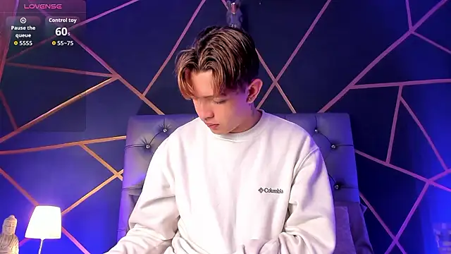 Lian Miller1  online show from 03-03-26, 12:23