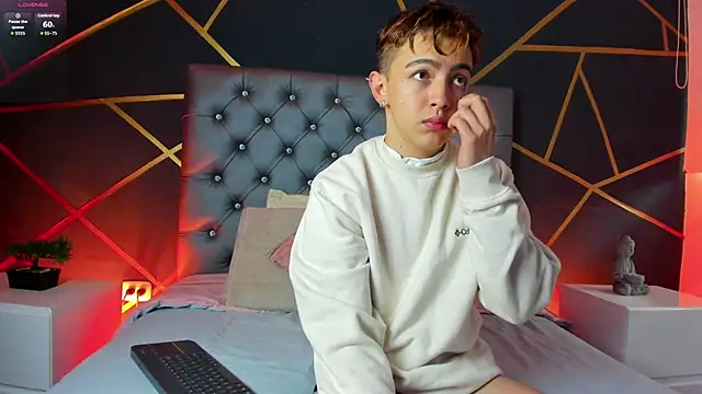 Lian Miller1  online show from 10-27-25, 12:39