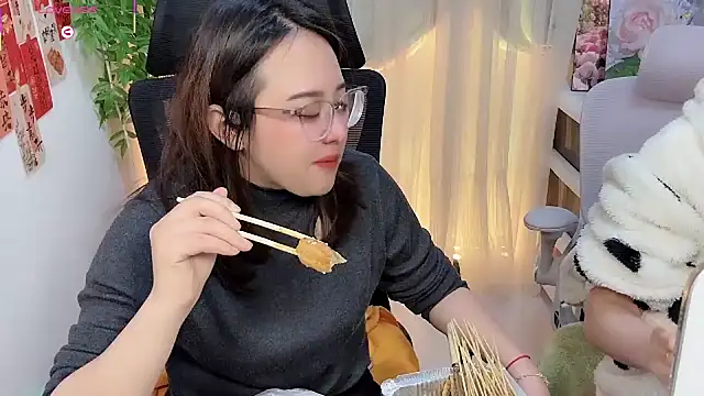 NEWONETO online show from 02-26-26, 01:33