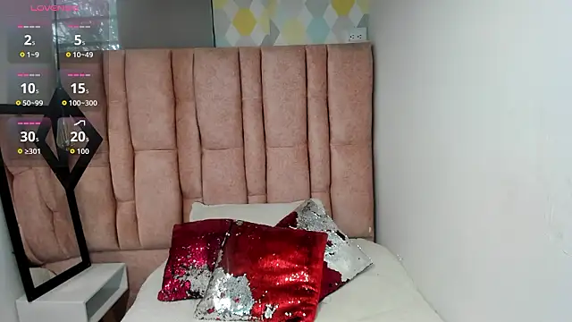 Issa Milf   online show from 03-26-26, 01:20