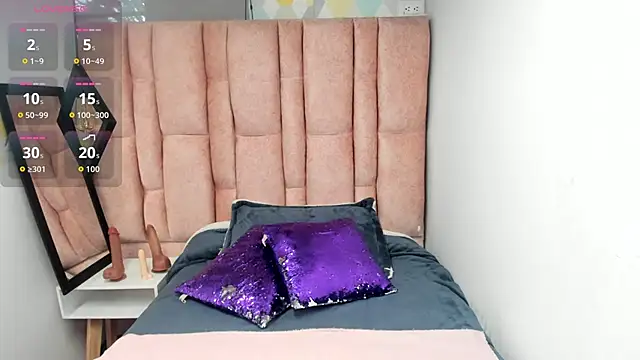 Issa Milf   online show from 03-10-26, 01:48