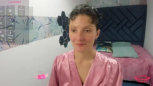 Valery More   online show from 02-13-26, 01:11