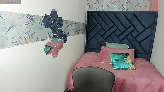 Valery More   online show from 02-23-26, 01:12