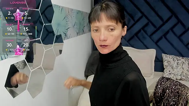Valery More   online show from 10-07-25, 12:17