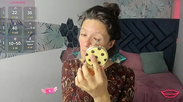 Valery More   online show from 02-15-26, 03:00