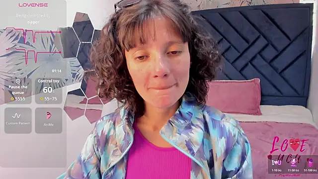 Snapshot of Valery_More__ chatting on 07-08-26, 03:56 Valery More online show from 07-08-26, 03:56