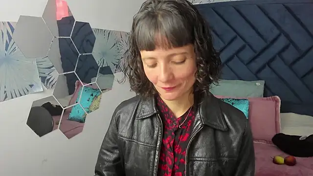 Valery More   online show from 03-09-26, 01:14